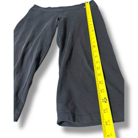 Nike Black Dri Fit Wide-Leg Capri Yoga Workout Pants - Picture 8 of 11